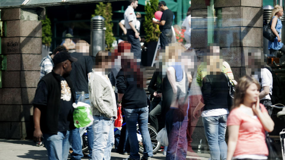 HER ER EUROPAS METH-SENTRUM: Ingen steder beslaglegges det s� mye metamfetamin som i Norge. P� Plata, russcenen rundt Oslo S, skal metamfetaminen s� helt ha fortrengt vanlig amfetamin. FOTO: SVEINUNG U. YSTAD / Dagbladet