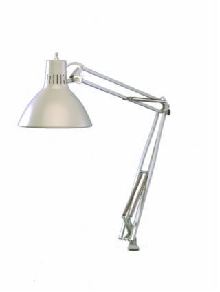 ORIGINALEN: Luxo har produsert lamper i over 70 �r, og modellen LS er mest lik den Pixar har kopiert.