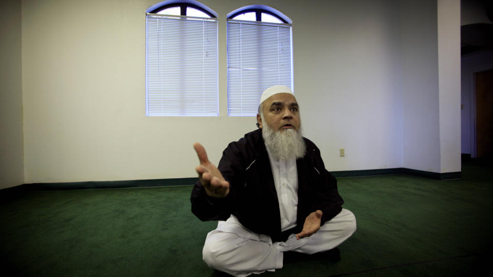 KJENTE DRAPSMANNEN: Imam Syed Ahmed Ali ved Islamic Community of Greater
Killeen sier Nidal Malik Hasan virket som �et godt menneske�. Foto: �rjan Ellingv�g