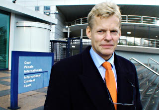  I HAAG:  Advokat Morten Furuholmen i Haag torsdag for � sjekke mulighetene for � saken mot Tjostolv Moland og Joshua French opp for en internasjonal domstol. Foto: TRYGVE MELLVANG-BERG, SCANPIX.