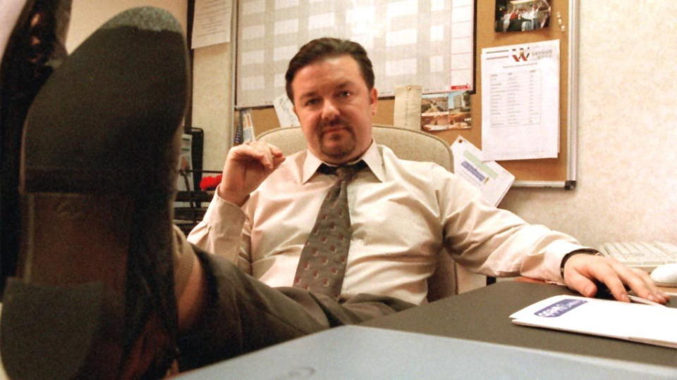 IKKE ET MESTERKUPP: Tyvene utstyrte et forfalsket pass med bilde av Ricky Gervais' karakter David Brent i serien �The Office�. Millionkuppet gikk ikke som planlagt. - Alt de hadde gjort var � klippe ut et bilde fra dvd-en, sier Gervais. Foto: BBC