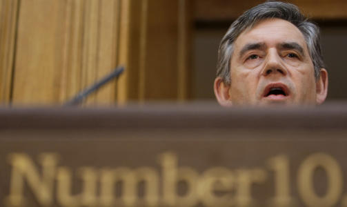 ALT G�R SKEIS:  Gordon Brown har gj�rme til oppover �rene. Foto: SCANPIX