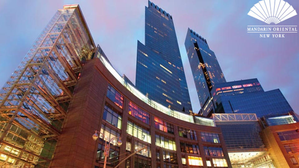 EKSKLUSIVT:  Det koster trolig Petter Stordalen flere hundre tusen kroner � tilbringe tre m�neder p� Mandarin Oriental Hotel i New York. Hotellet ligger p� 80 Columbus Ave og 60. gate. Foto: Mandarin Hotels