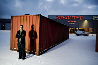 SKEDSMO: Har 13,2 prosent ikke-vestlige innvandrere. Her Tommy Sharif som driver dekkkonsernet sitt i kommunen. 
FOTO: ADRIAN �HRN JOHANSEN