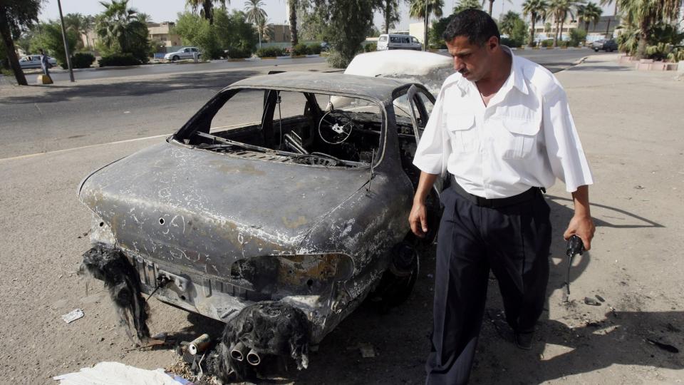 17 SIVILE DREPT: Her p� al-Nisoor-plassen i Bagdad ble 17 sivile drept i 2007. Blackwater sto bak, men ville bestikke seg unna konsekvensene, if�lge tidligere ansatte. Foto: AP Photo/Khalid Mohammed/Scanpix