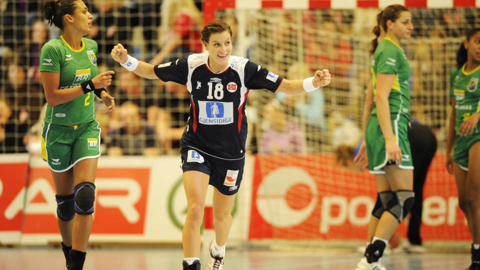 VIKTIG SPILLER: Linn-Kristin Riegelhuth scoret tre m�l da Norge m�tte Brasil i oktober. Men hun f�r ikke v�re med landslaget p� samling n�. Foto: Marit Hommedal / Scanpix