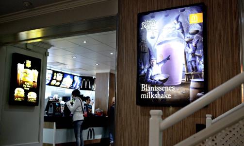 RYSTER NRK: McDonald's selger Bl�nisse-shake. N� raser NRK Aktivum. Foto: Lars Eivind Bones