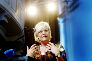 TRENGER MENN: SV-leder Kristin Halvorsen har tatt over Kunnskapsdepartementet. I motsetning til hennes tidligere departement, Finansdepartementet, er menn en mangelvare i departementet for barnehagene og utdanning.
Foto: Torbj�rn Gr�nning  / Dagbladet