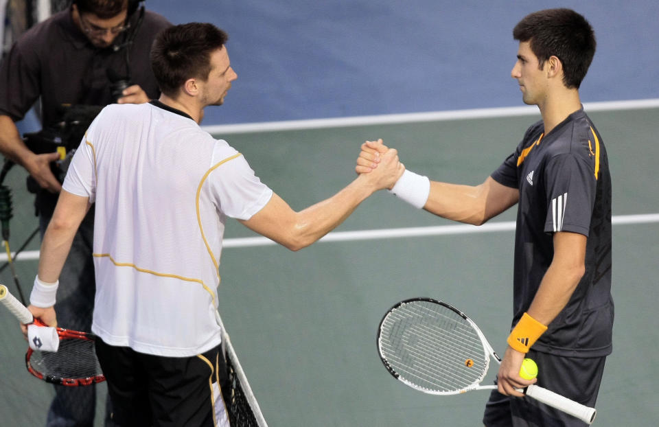 STERK SERBER: Novak Djokovic ble for sterk for Robin S�derling i fredagens oppgj�r i Paris Masters.Foto: SCANPIX / AFP PHOTO / JACQUES DEMARTHON