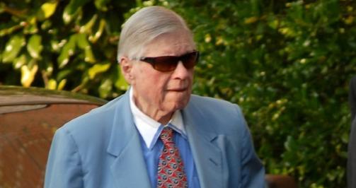 VETERAN: 86 �r gamle Bud Adams er en av de virkelige veteranene i den amerikanske fotballigaen. Erkerivalen Ralph Wilson (91) eier Buffalo Bills. Foto: SCANPIX/EPA/CHRISTOPHER BERKEY