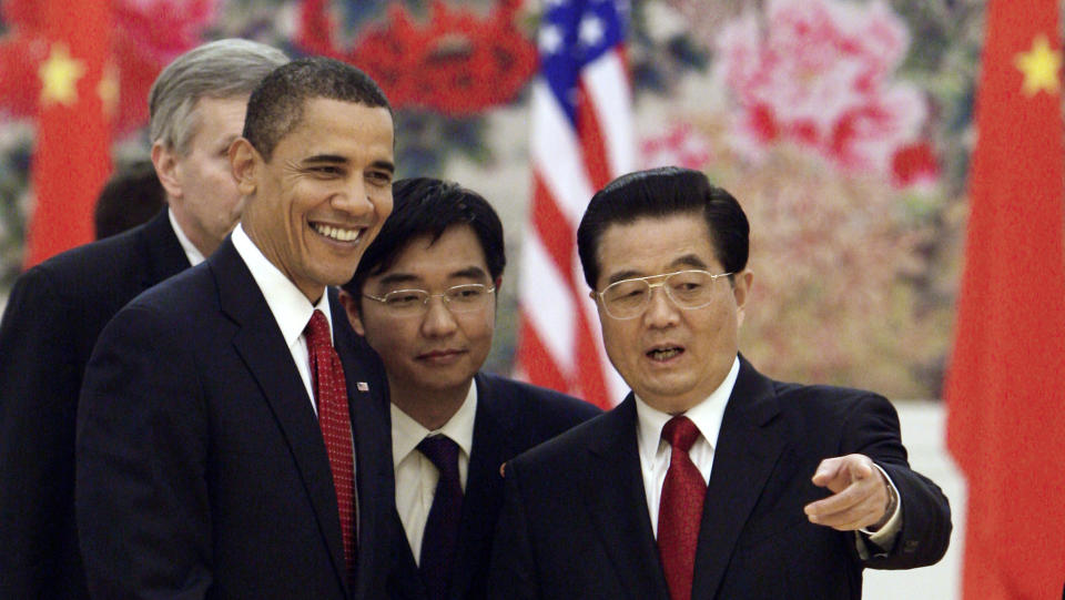 I KINA: USAs president Barack Obama (t.v.) spiste middag med sin kinesiske kollega Hu Jintao tirsdag kveld. Foto: REUTERS / Jim Young / SCANPIX