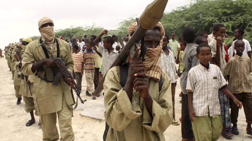 AL-SHABAAB: Al-Shabaab er regnet som en terrororganisasjon av USA. Gruppen har den siste tiden kommet med flere utspill som tilsier at den har styrket b�ndene til al-Qaida. Foto: REUTERS/Mowlid Abdi/Scanpix