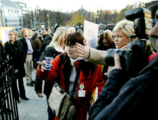 I FJOR: For akkurat ett �r siden inviterte Siv Jensen de narkomane inn p� Stortinget p� boller og kaffe. Foto: Jacques Hvistendahl