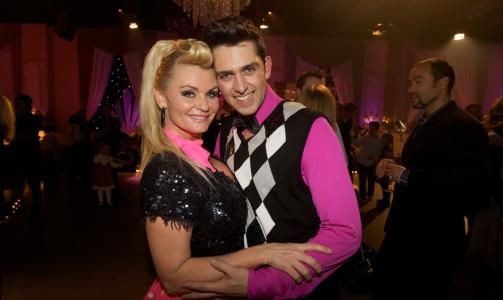 ER KJ�NN EN FAKTOR i konkurranser som �Skal vi danse�? Trolig, mener ekspertene. Mia Gundersen kjemper l�rdag mot Carsten Skjelbreid i TV 2-konkurransen. Foto: EIRIK URKE