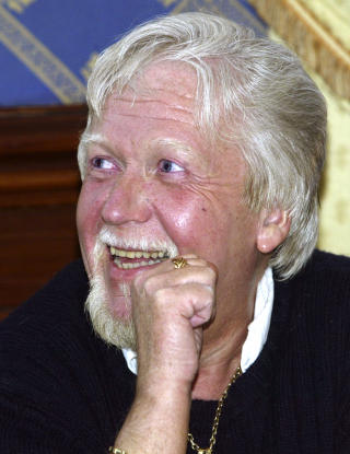 FJERDE GENERASJON P� SCENEN: Harald Heide Steen jr. var komiker, skuespiller og sanger. Han d�de i fjor, 68 �r gammel. Ogs� Tirils farfar Harald Heide Steen og oldefaren Harald Steen var kjente skuespillere. Foto: Bj�rn Sigurds�n / SCANPIX