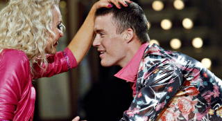 DANSEL�VE:  Hans Petter Buraas deltok i fjor�rets Skal vi danse p� TV 2 sammen med dansepartner Gyda Bloch
Thorsen. Foto: Nina Hansen