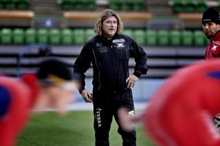 SPARKET: B�kko fikk tatt et farvel med gamlesjefen. Foto: Krister S�rb� / Dagbladet