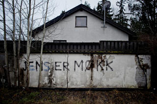 HOLE I BUSKERUD: Biodieselavgiften har satt sinnene i kok i innlandskommunene og ellers i Norge. Foto: Krister S�rb�.