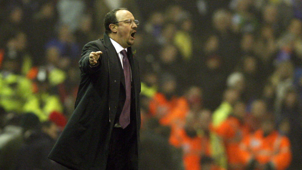 VINN ELLER FORSVINN: Rafael Benitez mener kampen mot Manchester City er �vinn eller forsvinn� for Manchester City.Foto: SCANPIX/AP Photo/Jon Super