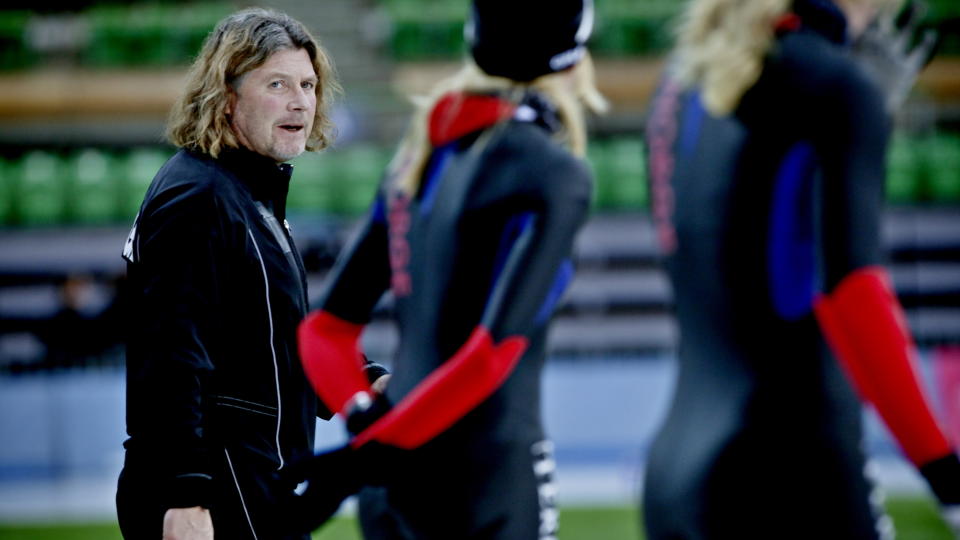 - B�R VRAKES FRA OL-TROPPEN: Esten O. S�ther ser helst at landslagstrener Peter Mueller holder seg hjemme n�r OL g�r i Vancouver i feburar.

Foto: Krister S�rb� / Dagbladet