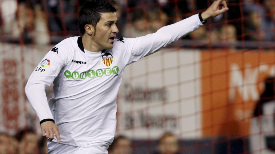 DAVID VILLA scorte et av m�lene da Valencia slo Osasuna 3-0.  EPA/JESUS DIGES