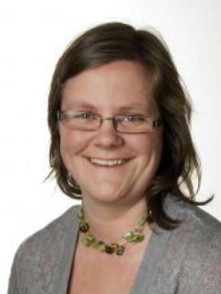 LETTET: Leder av Oslo Venstre og bystyrerepresentant i helse- og sosialkomiteen, Toril Berge, er godt forn�yd med at det lykkes Venstre � f� gjennomslag for fortsatt spr�yterom i budsjettforliket med Frp, H�yre, Venstre og KrF. Foto: Venstre