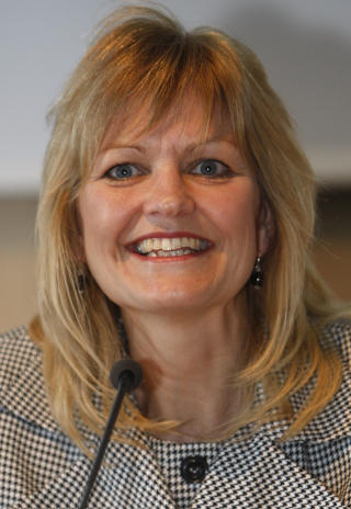 B�YDE AV: Danmarks matminister Eva Kjer Hansen Foto:  AP Photo/Daniel Roland/Scanpix