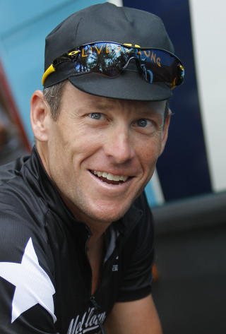 NYTT LAG: Lance Armstrong presenterte i dag sitt nye lag RadioShack. Foto: Scanpix