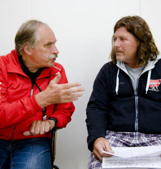TRENER SPARKET: Kaggestad bisto sk�ytel�perne ogs� da Mueller var landslagstrener. Foto: Cornelius Poppe / SCANPIX