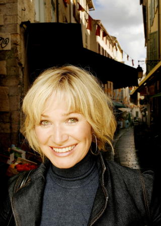 SANGFUGL: Benedicte Adrian skal pr�ve seg i �Det store korslaget�.
FOTO: AGNETE BRUN / MAGASINET.