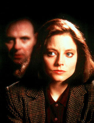 KRIMHELTINNE: Jodie Foster som Clarice Sterling og Anthony Hopkins som dr. Hannibal Lecter i �Nattsvermeren� (1991).