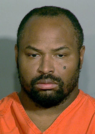 ETTERLYST: Maurice Clemmons (37) er mistenkt for � st� bak drapet p� fire politifolk i USA i g�r. Foto: AP Photo/Pierce County Sheriff's Department/Scanpix