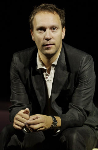 REGISS�R: 
Alexander M�rk-Eidem har enorm suksess i Sverige. 
Foto: Thomas Bj�rnflaten / SCANPIX