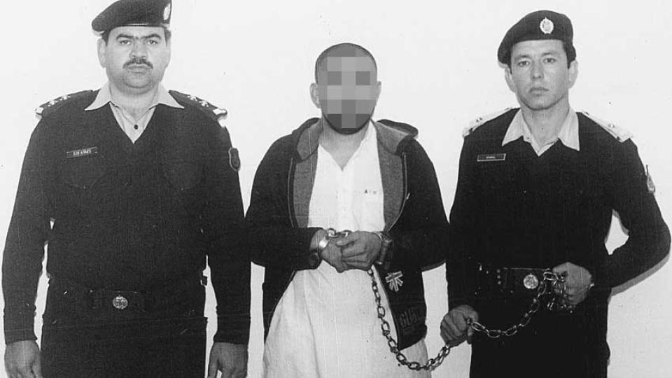 D�MT TIL D�DEN TO GANGER: Shahid Azim er d�mt til d�den to ganger, forteller Abid Q. Raja som har v�rt i kontakt med 26-�ringens advokat i dag.