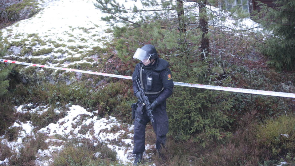BEV�PNET POLITI: Politiet erkjenner at drapet i Ytre Enebakk kanskje kunne v�rt forhindret. Den drapssiktede 49-�ringen ble avh�rt i natt. Foto: Stian Lysberg Solum / Scanpix
