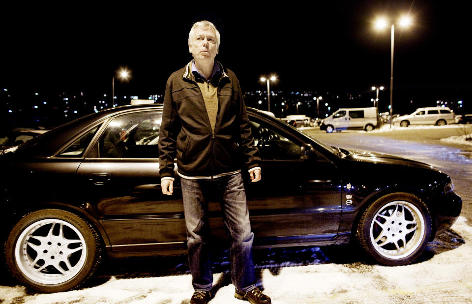 STJAL REGISTRERINGSNUMMER: P� denne parkeringsplassen p� L�renskog sto bilen til Geir Fossheim (60) parkert i begynnelsen av november. Torsdag 12. november ble den lagt ut for salg p� Finn.no. Foto: Espen R�st/Dagbladet