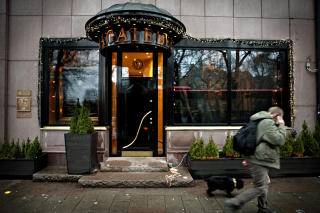 FULLT:  Det finnes ikke et eneste ledig bord p� Bagatelle de neste to ukene. Foto: Lars Eivind Bones