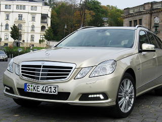 2. PLASS: Mercedes Benz E-klasse. Luksuscontainer til folkelig pris. 
Foto: Are Borgir