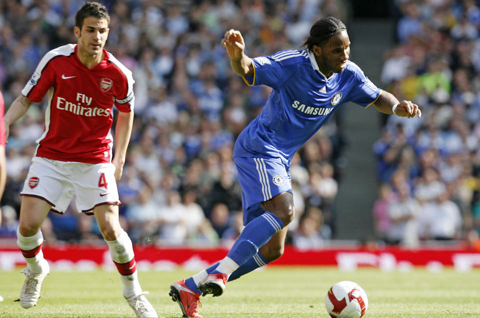 UERSTATTELIG: Arsenals Cesc Fabregas mener Chelsea er et ordin�rt lag uten Didier Drogba.Foto: SCANPIX/AFP/IAN KINGTON