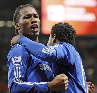 MISTER KAMPER: I januar forsvinner Drogba med blant andre John Obi Mikel til Afrikamesterskapet, det ses av mange som en stor svekkelse av laget.Foto: SCANPIX/EPA/GERRY PENNY