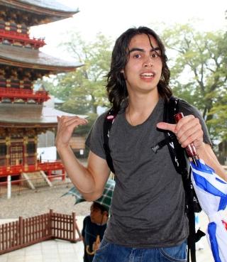 I JAPAN: Ytterdahl er utvekslingsstudent i Japan, men har ikke anledning til � ta turen til Filippinene for � v�re med p� TV-showet. - Det dukker sikkert opp muligheter senere, sier spr�kstudenten. Foto: PRIVAT