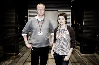 B�NN TIL RUSSLAND: Milj�vernerne Lars Haltbrekken og Irina Stavchuk oppfordrer russerne til � kaste overskuddskvotene sine, og ikke selge dem til Vesten. Foto: Hanne Hvattum.