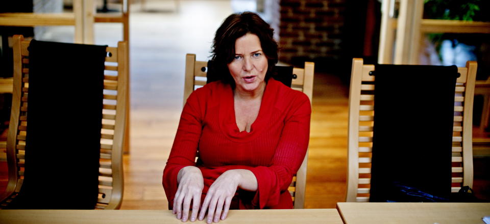 TVUNGEN L�NNSNEMND: Arbeidsminister Hanne Bjurstr�m (AP) stanser sykepleierstreiken. 
Arkivfoto: KRISTER S�RB�/DAGBLADET