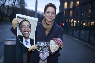 VIL SPRE GLEDE: S� glad h�per Mary Menth Andersen at Obama blir n�r han og familien f�r selbuvottene fra henne. Foto: Hans Arne Vedlog