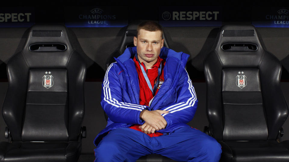 MEDISIN ELLER DOPING? CSKA Moskvas Alexei Berezutsky fikk ikke spille g�rsdagens kamp mot Besiktas etter � ha testet positivt p� et forbudt stoff. Foto: Murad Sezer/Scanpix/Reuters