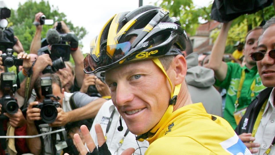 TO NYE �R: Lance Armstrong er klar for to nye �r. Foto: AP/Peter Dejong