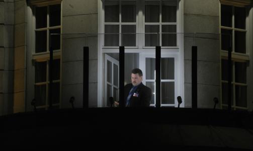 SECRET SERVICE foretar en siste sikkerhetssjekk f�r Obamas m�te med folkemassene. Foto: John T. Pedersen/Dagbladet