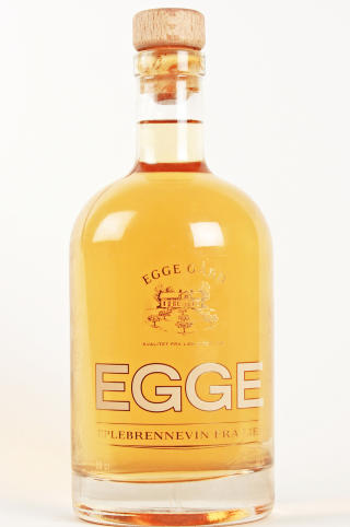 EPLEBRENNEVIN: Egge Eplebrennevin. Terningkast fem.