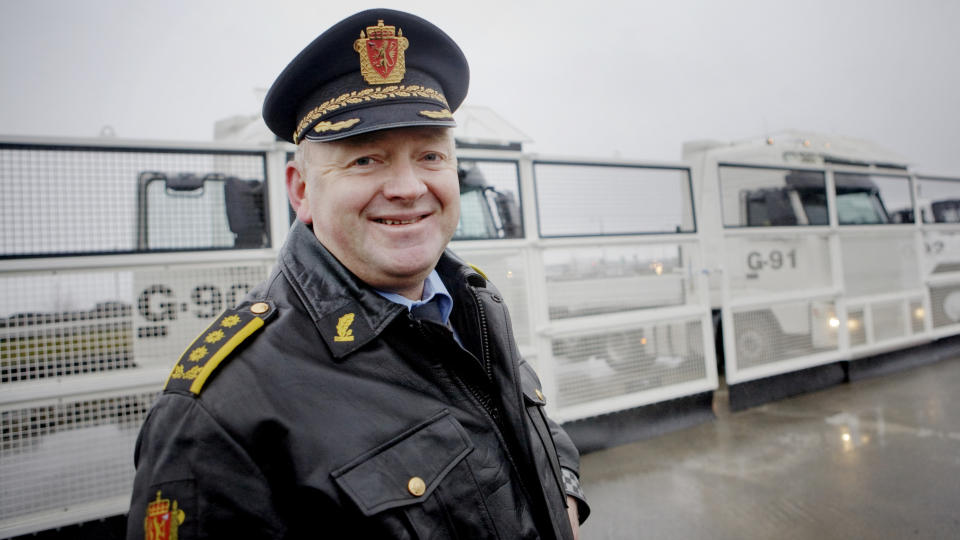 -- EN SUKSESS: Stabssjef Johan Fredriksen er str�lende forn�yd med sine egnes innsats under Obama-bes�ket. Mest forn�yd er han over at dialog i forkant gjorde maktbruk overfl�dig mens det hele sto p�. - Vi har en annen strategi n� enn tidligere, sier Fredriksen. 
Foto: Scanpix