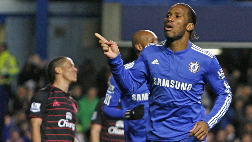 TOM�LSSCORER: Didider Drogba satte inn m�l nummer tolv og tretten for sesongen, uten at det hjalp Chelsea til seier. Seks m�l ble scoret i London, tre av hvert lag. Foto: EPA.